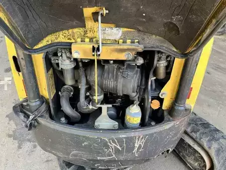Mini kotrógép 2005 Komatsu PC12-R8 + YANMAR VIO17 DE 2018 (35)