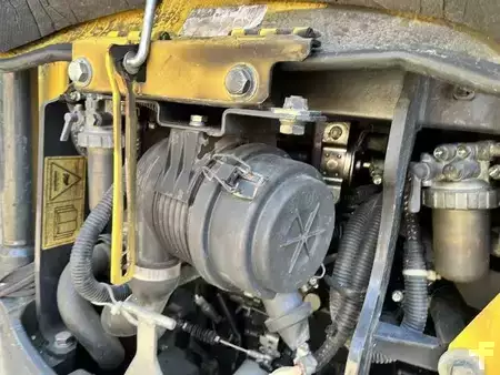 Mini kotrógép 2005 Komatsu PC12-R8 + YANMAR VIO17 DE 2018 (38)