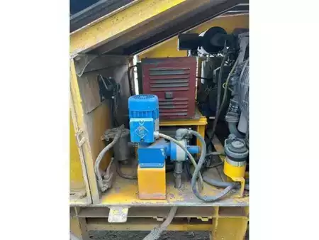 Altri 2001 RUBBLE MASTER RM60 (15)