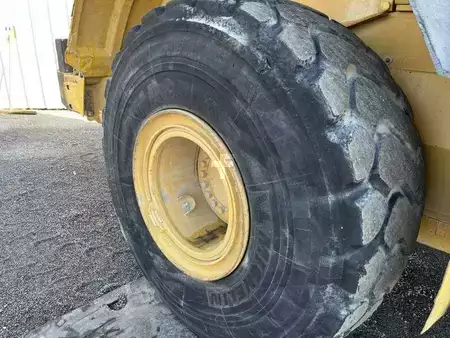 Kolové nakladače 2002 Caterpillar 966G (22)
