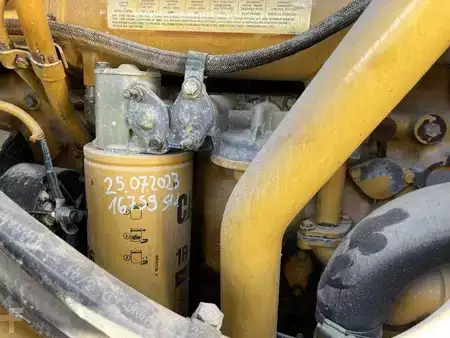 Kolové nakladače 2002 Caterpillar 966G (29)