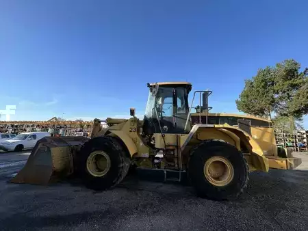 Kolové nakladače 2002 Caterpillar 966G (4)