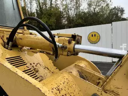 Lánctalpas rakodó 1982 Caterpillar 953 (16)