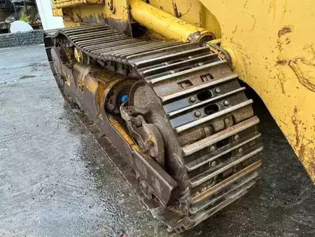 Lánctalpas rakodó 1982 Caterpillar 953 (22)