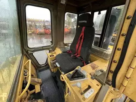 Lánctalpas rakodó 1982 Caterpillar 953 (42)