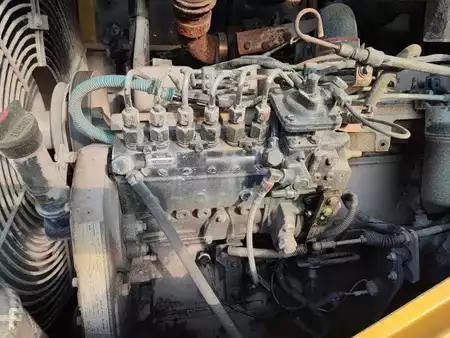 Pyöräkuormaajat 1998 Komatsu WA270-3 (26)