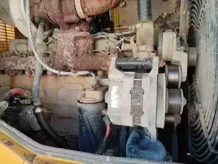 Pyöräkuormaajat 1998 Komatsu WA270-3 (31)