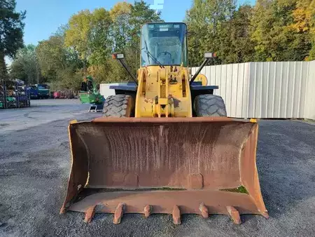 Pyöräkuormaajat 1998 Komatsu WA270-3 (9)