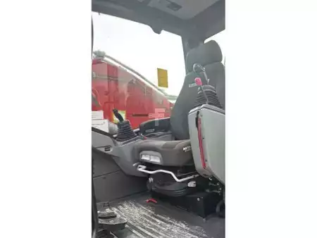 Koparki chwytakowe 2018 Liebherr R922LC (13)