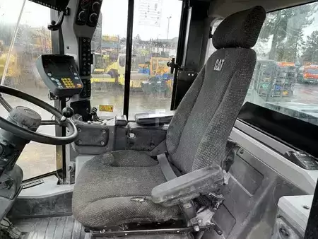 Radlader 2012 Caterpillar 950K (47)