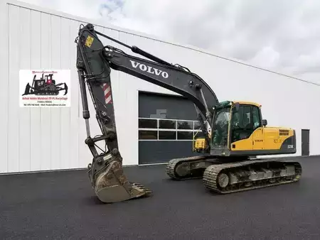 Pelles sur chenilles 2007 Volvo EC210CL (1)