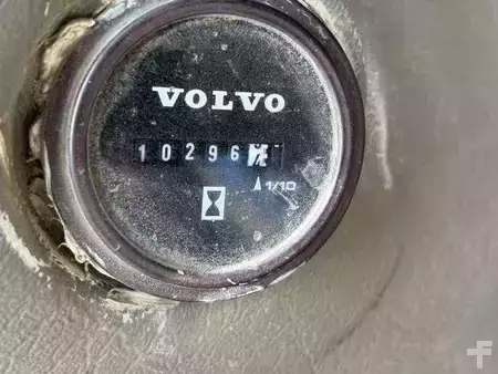 Pelles sur chenilles 2007 Volvo EC210CL (40)