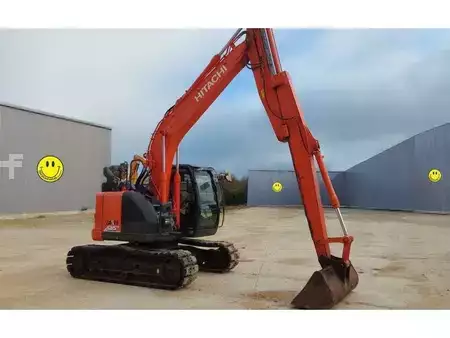 Pelles sur chenilles 2018 Hitachi ZX135US-6 (2)
