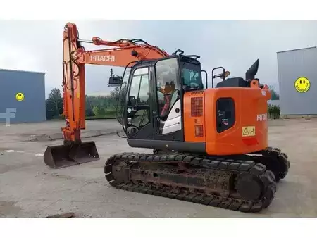 Pelles sur chenilles 2018 Hitachi ZX135US-6 (5)