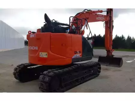 Pelles sur chenilles 2018 Hitachi ZX135US-6 (6)