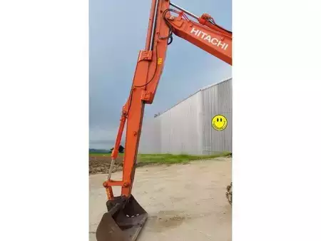 Pelles sur chenilles 2018 Hitachi ZX135US-6 (8)