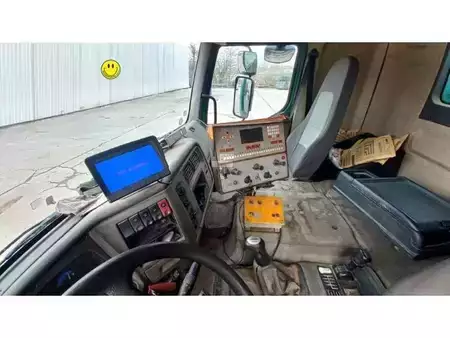 Overige 2005 Renault PREMIUM LANDER 370 DCI 4X2 (12)
