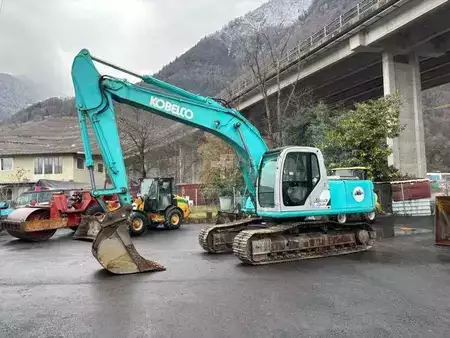 Koparki gąsienicowe 2000 Kobelco SK210NLC-6 (1)