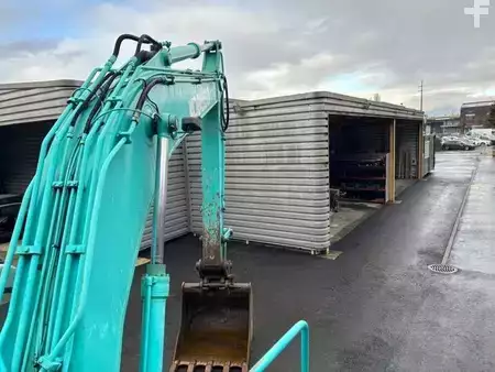 Koparki gąsienicowe 2000 Kobelco SK210NLC-6 (22)