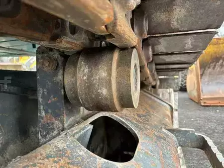 Koparki gąsienicowe 2000 Kobelco SK210NLC-6 (33)