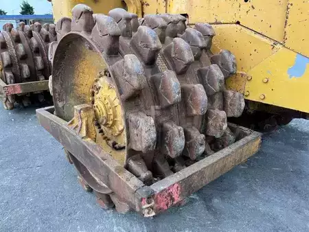 Annet 1978 Caterpillar 825 + porte engins (18)