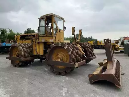 Annet 1978 Caterpillar 825 + porte engins (2)