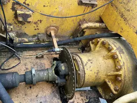 Annet 1978 Caterpillar 825 + porte engins (26)