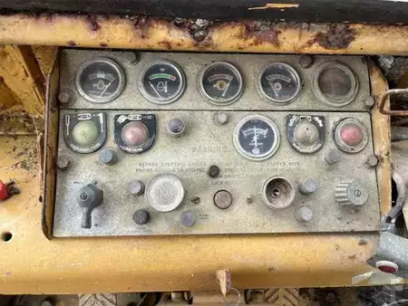 Annet 1978 Caterpillar 825 + porte engins (40)