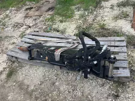 Annet 2013 Caterpillar 305.5E (7)