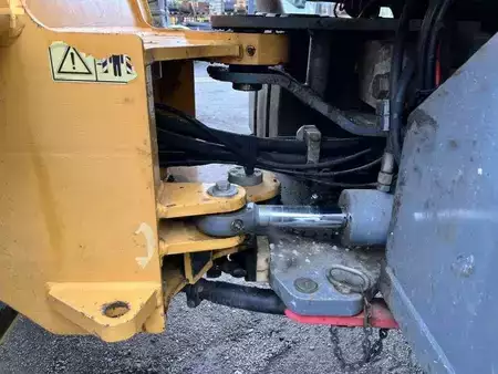 Kolové nakladače 2005 Liebherr L514 (24)