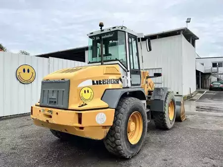 Kolové nakladače 2005 Liebherr L514 (8)