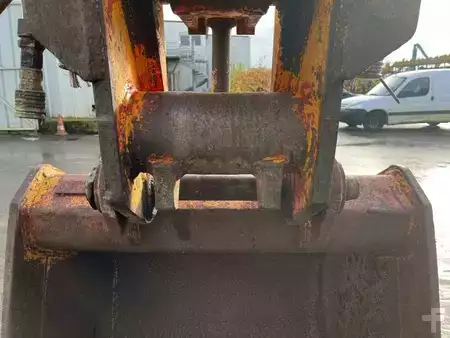 Mobiele graafmachines 1982 Poclain P60 (13)