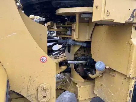 Kolové nakladače 2013 Caterpillar 950K (22)
