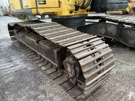 Lánctalpas kotrógép 2000 Komatsu PC180LC-6K (22)