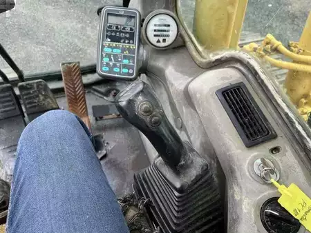 Lánctalpas kotrógép 2000 Komatsu PC180LC-6K (44)