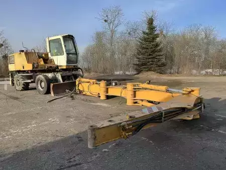 Wheel Excavators 2000 Liebherr A316 - POUR PIECES (3)