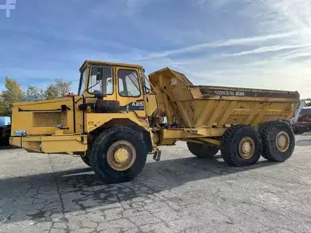 Wywrotki przegubowe 1989 Volvo A25 6X4 (2)