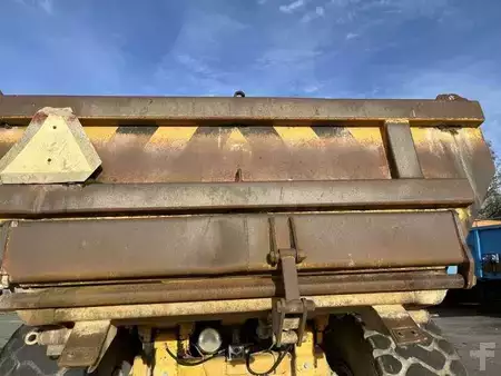 Wywrotki przegubowe 1989 Volvo A25 6X4 (31)