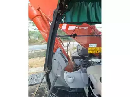 Korečková rýpadla 2016 Hitachi ZX300LCN-6 (15)