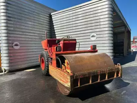 Fåren ruller 1990 Bitelli BORA C80 (13)