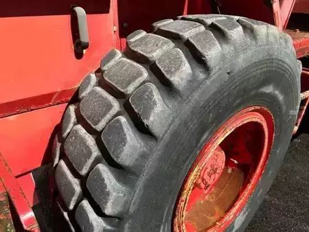 Fåren ruller 1990 Bitelli BORA C80 (42)