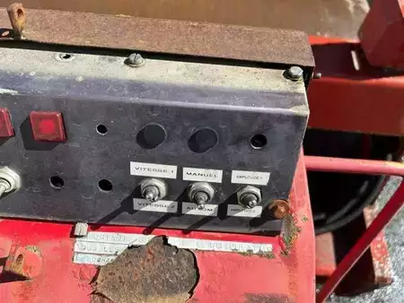Fåren ruller 1990 Bitelli BORA C80 (45)