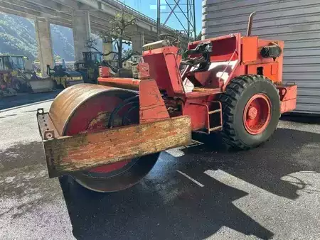 Fåren ruller 1990 Bitelli BORA C80 (5)