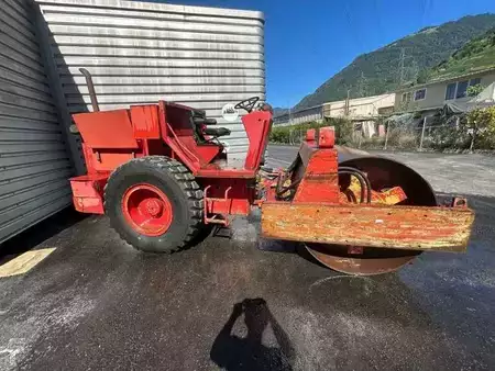 Fåren ruller 1990 Bitelli BORA C80 (7)