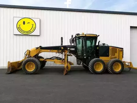 Gradere 2010 Caterpillar 120M (3)