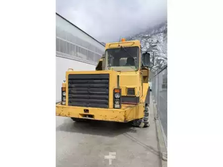 Knikdumpers 2000 Caterpillar D30D (16)