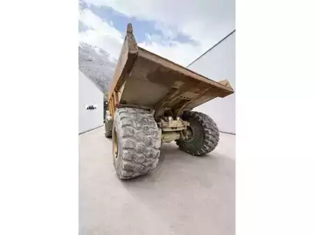Knikdumpers 2000 Caterpillar D30D (17)