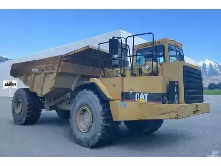 Knikdumpers 2000 Caterpillar D30D (4)