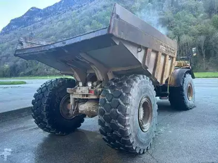 Knikdumpers 2000 Caterpillar D30D (6)