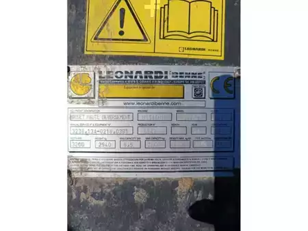 Chargeuse sur pneus 2024 Hitachi ZW220-7 (9)